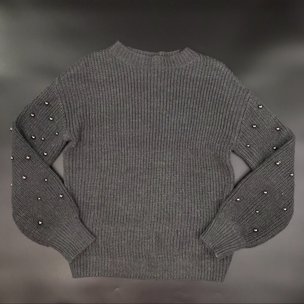 A New Approach A.N.A Gray Sweater with Pearl Accents on Sleeves Size Small NWOT